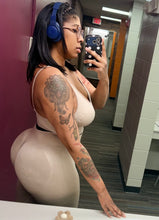 Load image into Gallery viewer, Lauren  Lovely Set
